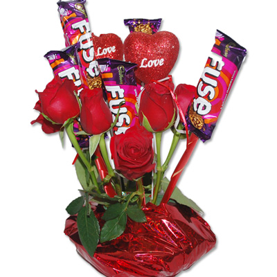 "Chocos with Roses bouquet - codeR06 - Click here to View more details about this Product
